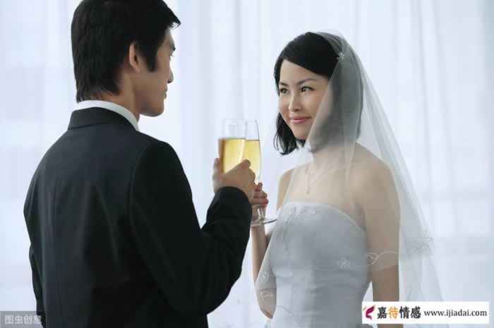 异性相处的时候真正聪明的男人，不会这样和女人聊天_情感
