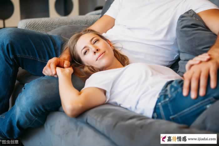 总和异性玩在一起的女人，心里一般在想什么？_情感