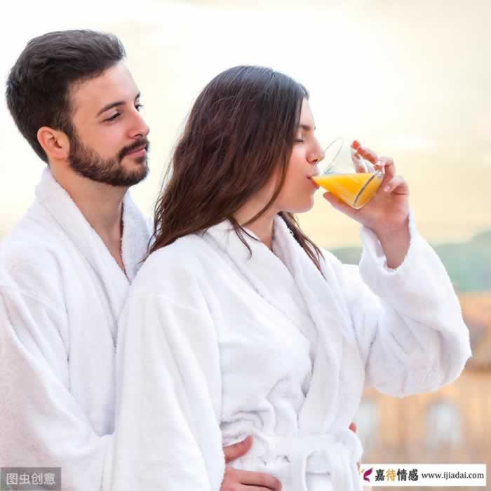 夫妻会玩，婚姻才能幸福和长久_情感