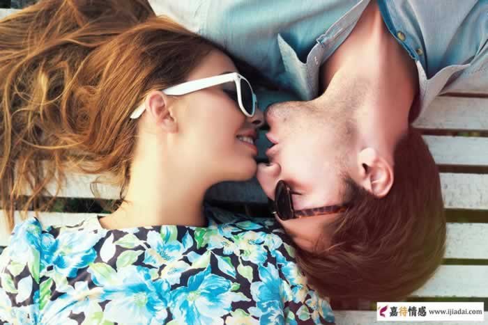 当中年男女又见初恋会是一种什么样的感觉？_情感