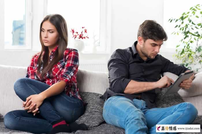 有些女人容易出轨的高发时期，男人们要警惕_情感