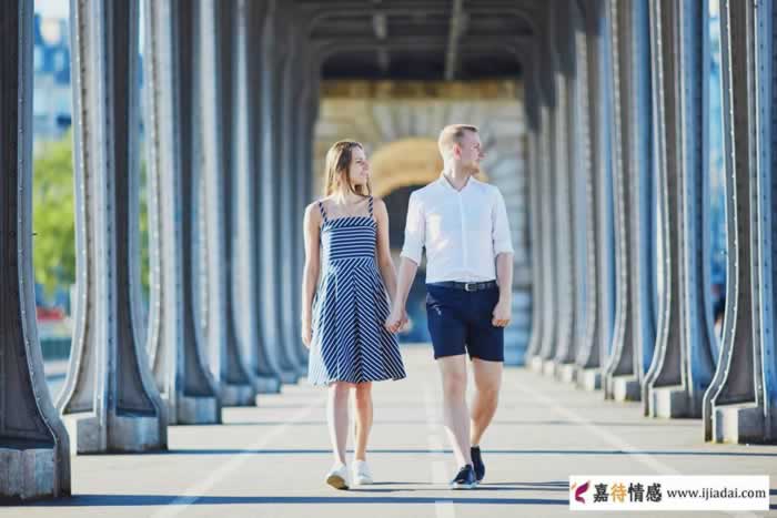 男人有了婚外情后不会直接和妻子说离婚，但会用这4个套路逼你_情感