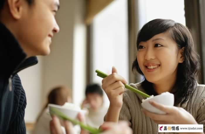 女人会原谅出轨的男人吗？这四个女人的回答很扎心又很现实_情感