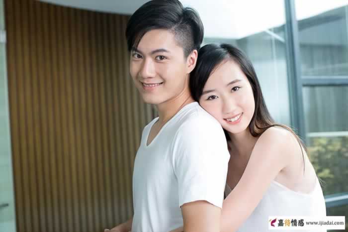 出轨小自己15岁的男人是怎么的感受？看看40岁的女人说法_情感