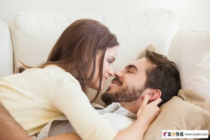 夫妻到中年后男人会越来越爱自己的妻子吗?三个中年男人的实话_情感
