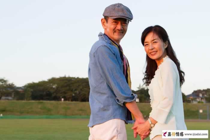 男人出轨回归家庭后，会偷偷联系旧情人吗？听听男人大实话_情感