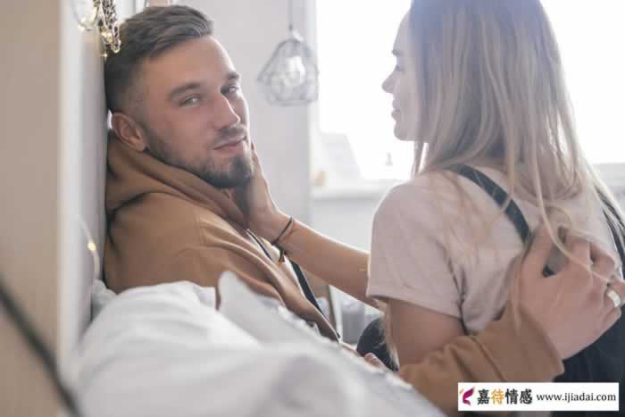 女人发生婚外感情为何喜欢找熟人呢？这4个过来女人说出答案_情感