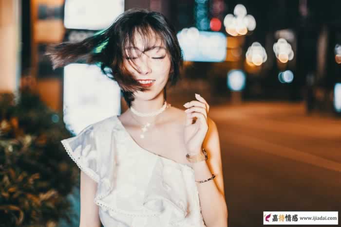 女人第一次出轨前，内心真实的感受_情感