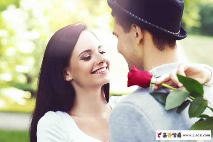 提醒男人：已婚女人找你聊天是这个目的_情感