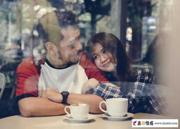 女人有这4个“心虚”的表现，表明她已经不在乎你了_情感