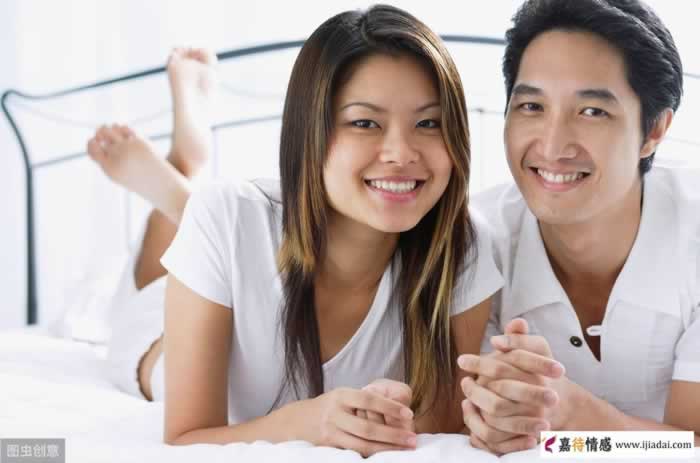 女人一旦对男人动了情，常会有这几种表现_情感