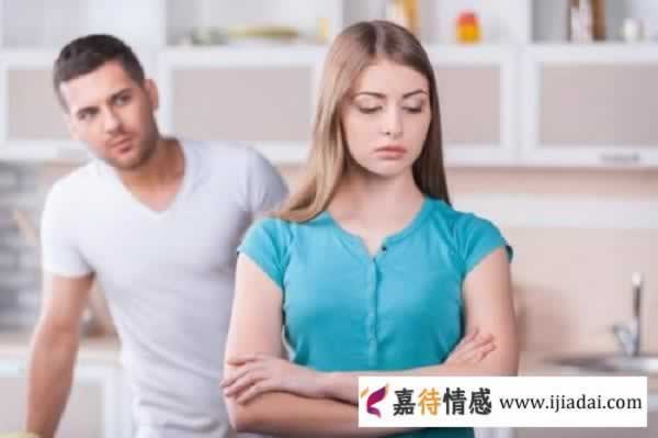 男人在婚姻中的三种表现，让女人觉得心寒，男人要明白_情感