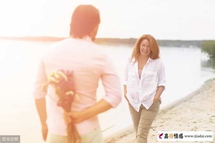 女生从不主动发微信，但是一直都会回微信，这样是什么意思？_情感