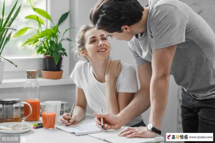 追女生的四个正确要点，让她成为你的女朋友_情感