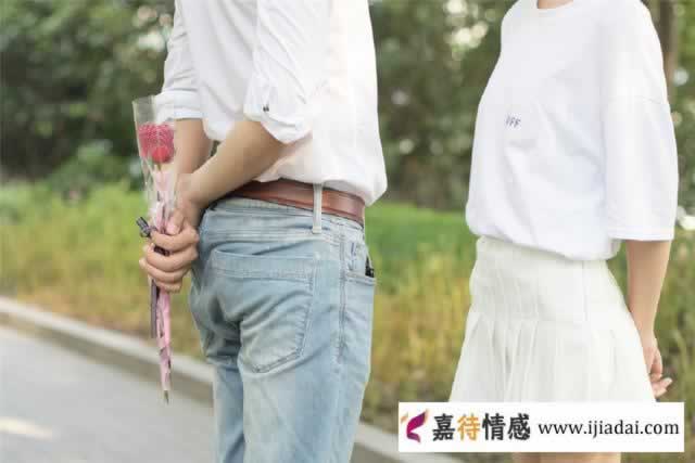 在男人的心里,婚外的情是真感情吗?_情感