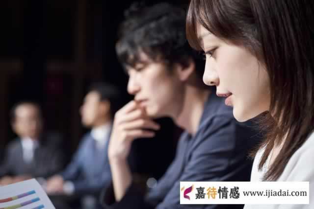 中年男女最大的尴尬是什么？_情感