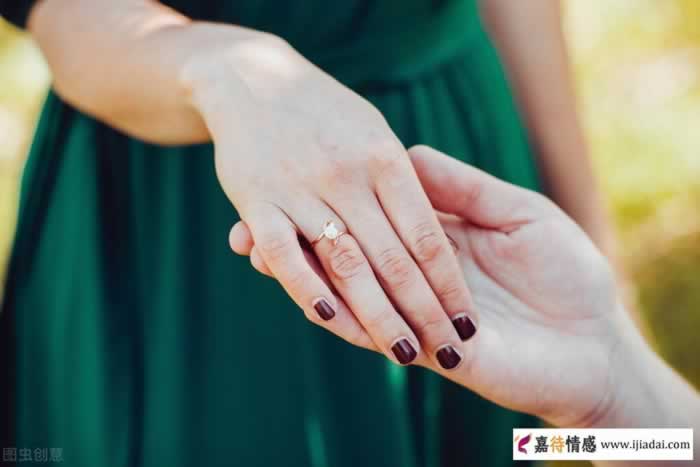 男人必懂：女人很爱一个男人，会为他做这3件事_情感
