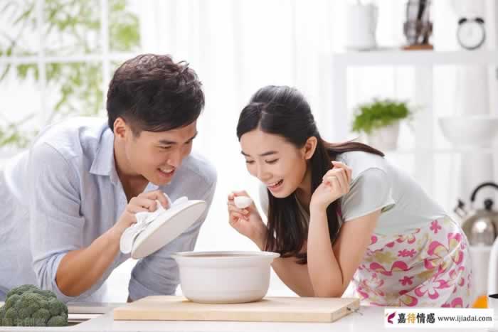 在感情中，男人最舍得为这2种女人花钱，没有例外_情感