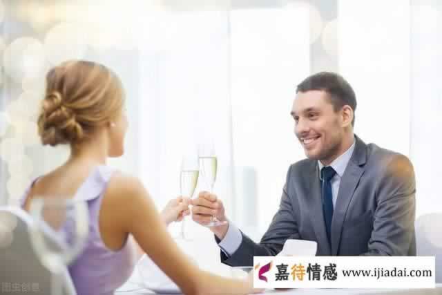 男人发“想我了吗”，聪明的女人不会回“当然想”，而是说这4句_情感