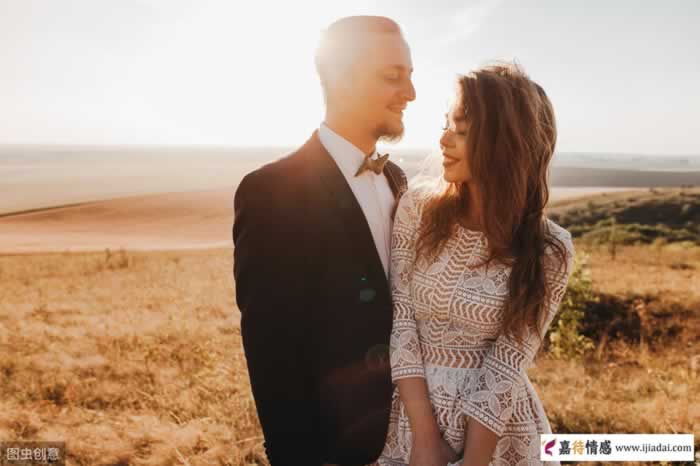 聪明的女人在恋爱中都不会问男人这些问题_情感