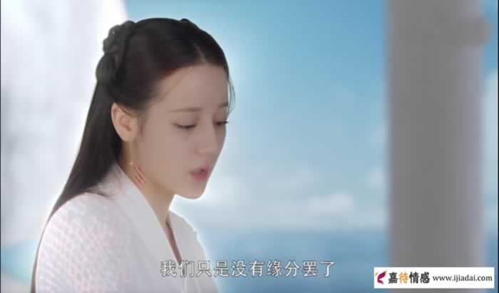 默默深爱一个人也是一种幸福，懂得知足也是值得_情感