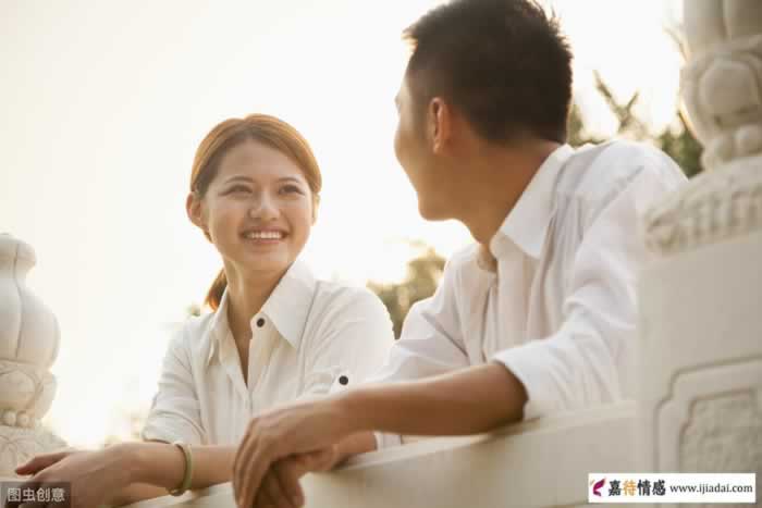 “你必须穿裙子和化妆”，爱一个人最高的境界是成全，而不是束缚_情感