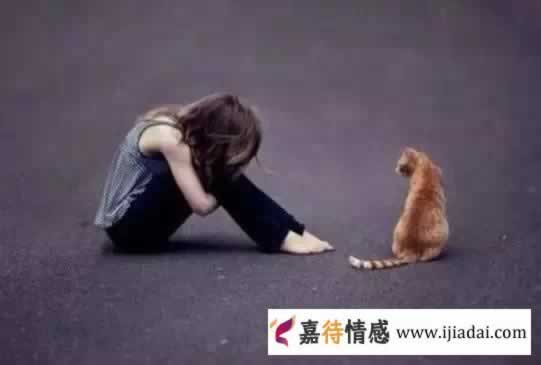 一个离异的女人和一个丧偶的女人，你会选哪个？为什么？_情感