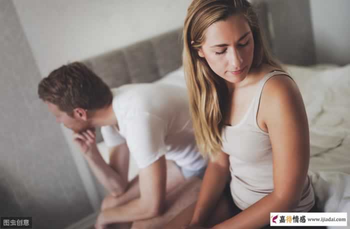 在恋爱中，女生该不该主动？如果不主动，他是不是会不喜欢自己_情感