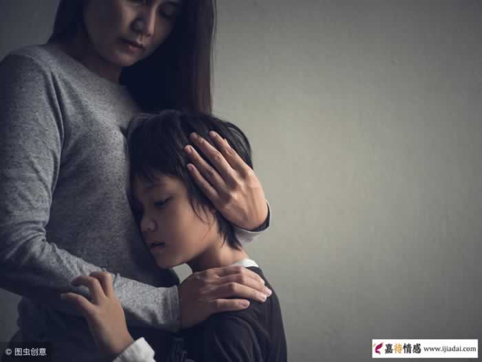 TA和小三成双入对，二十年的婚姻该何去何从？_情感