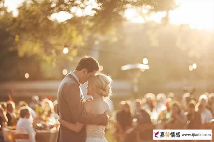 老公对我冷淡我该怎么办（两招挽回你们夫妻感情）_情感