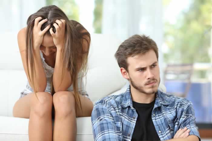 和男朋友闹分手怎样挽回？这两点不能做，不然一定挽回不了_情感