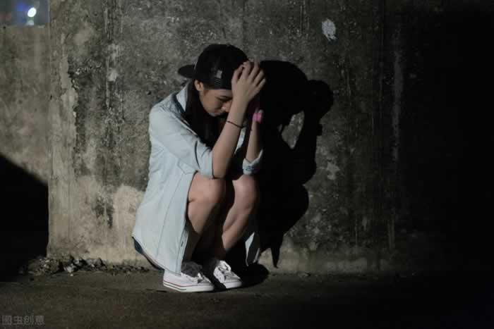 分手后想要挽回前任，成功挽回男朋友，什么前男友不值得挽回？_情感