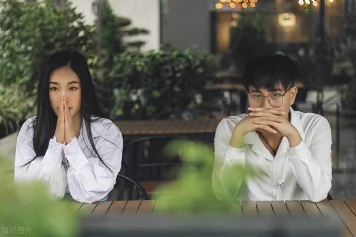 分手后还能做朋友，挽回几率大吗？应该这样挽回前任才能成功复合_情感