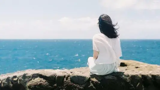 男友分手后立马有新欢，他们会不会长久？他会想起前任吗？_情感