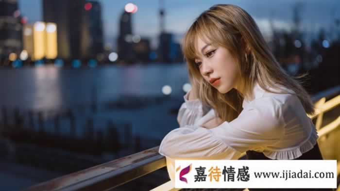 女人爱上你会怎么和你聊天？全在这五个细节里_情感
