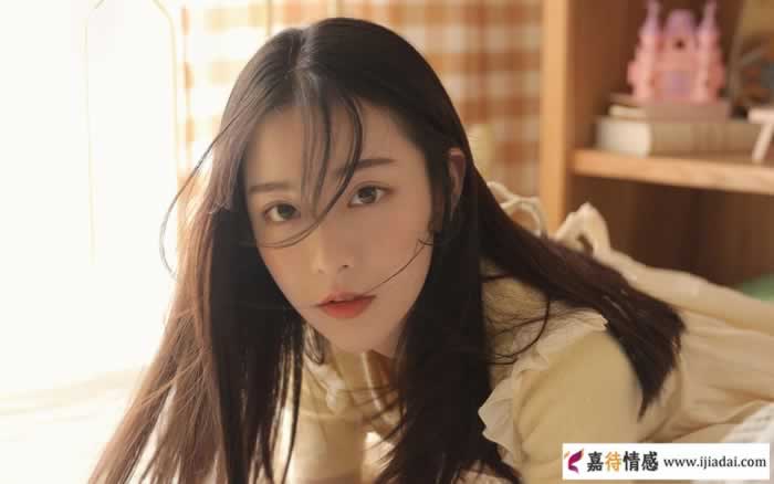 爱你入骨的女人，与嘴上爱你的女人，在爱你时有什么区别？_情感