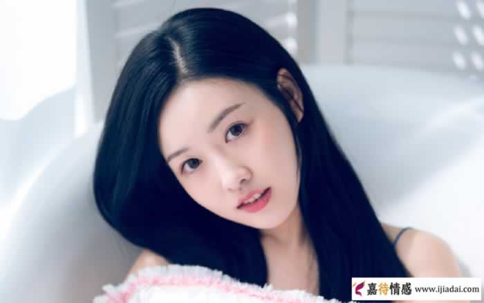 和女人聊到什么程度才算暧昧？内附四个超准的自测方法_情感