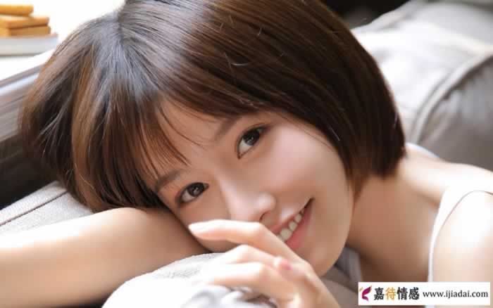 女人故意试探你的表现，别反感，她只是对你动心了_情感