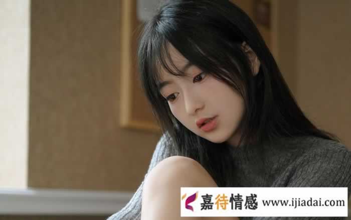 女生已经明确拒绝了，还要继续追么？_情感