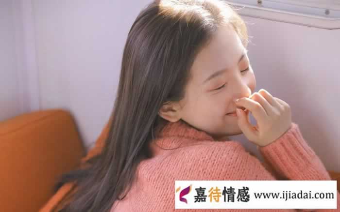 恋爱技巧 怎么聊天才能让对方不烦？_情感