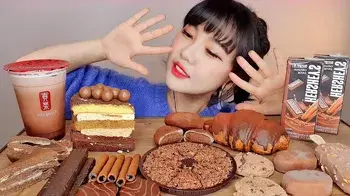 想找喜欢的女生聊天，但是没话题怎么办？_情感