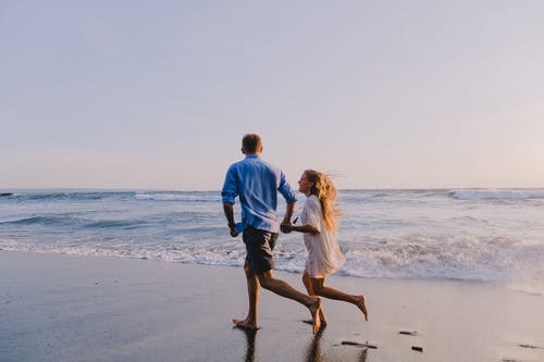 老婆离家出走了，家庭矛盾引起老婆不满，我该怎么办？