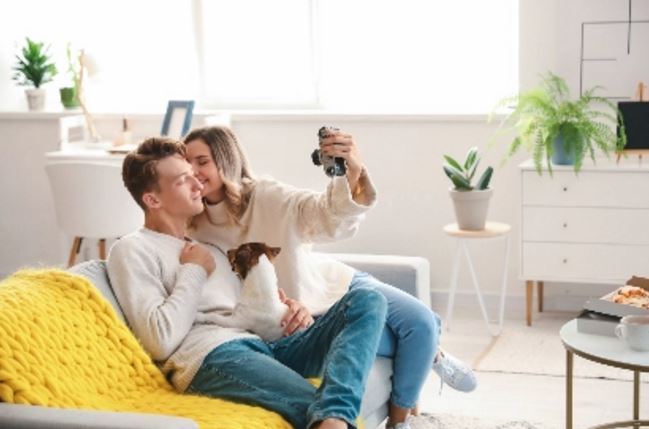男友与异性聊天暧昧，感觉他不爱我了怎么挽回？