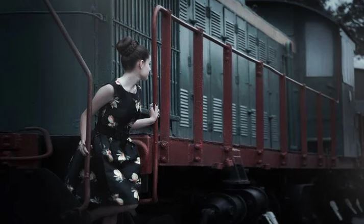 复合后女友对我冷淡，她说没那么喜欢我了怎么办？