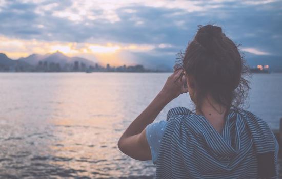 情感咨询：情人逼我离婚，老婆和情人怎么取舍？