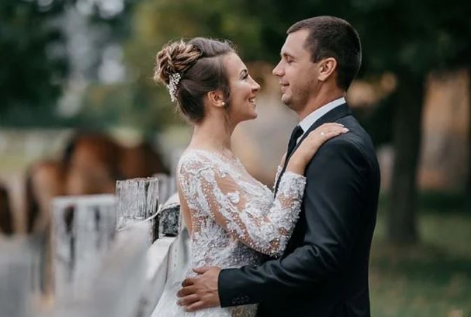 老婆不理我怎么哄？教你如何逗她一笑，如何挽回她的心