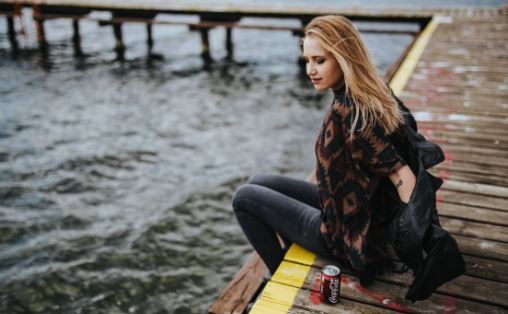 为什么老婆总是不回信息不接我电话？怎么挽回？