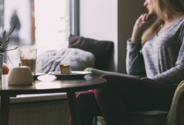 当女友坚决提出分手后，如何重新挽回这段感情