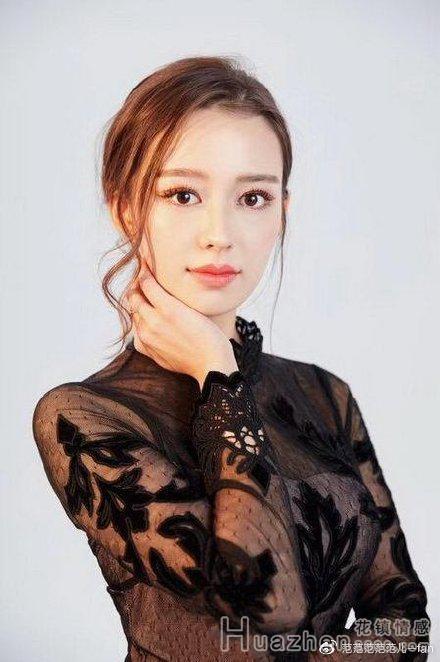 钢琴家郎朗晒九宫格官宣结婚，女方精通4国语言同为钢琴家