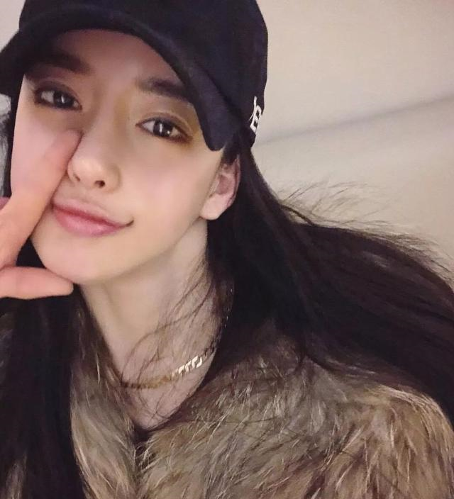 花10亿整成Baby的潘南奎，没想到却在抖音坐拥400万粉丝